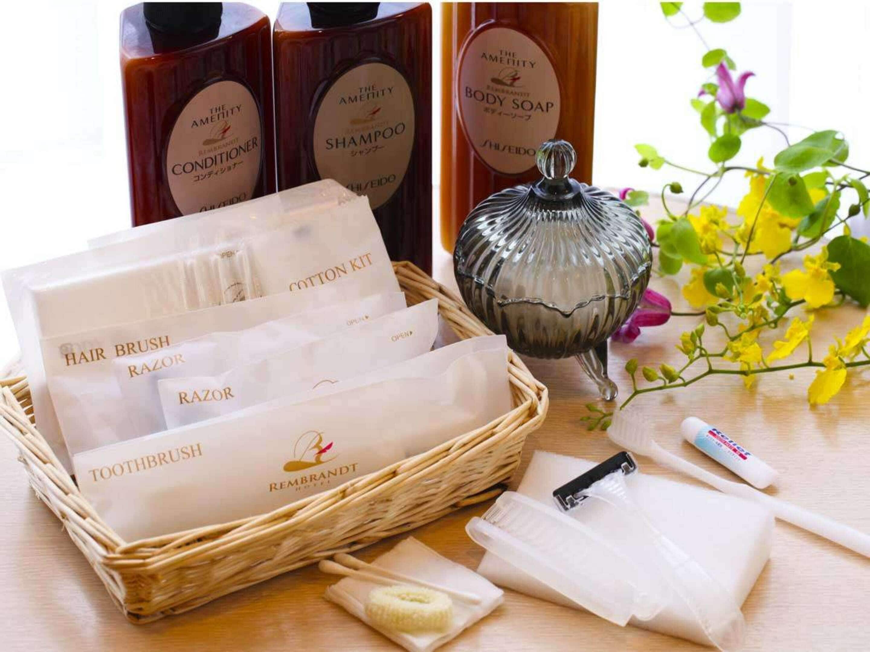 in-room safe, free wifi, bed sheets