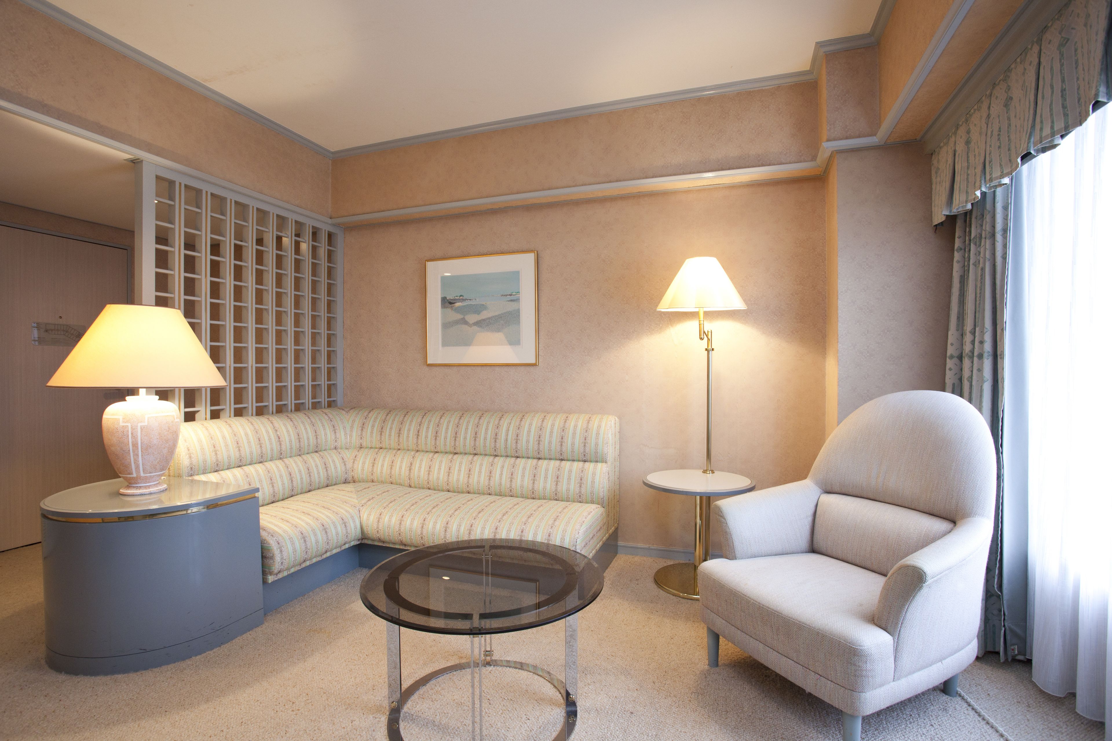 in-room safe, free wifi, bed sheets