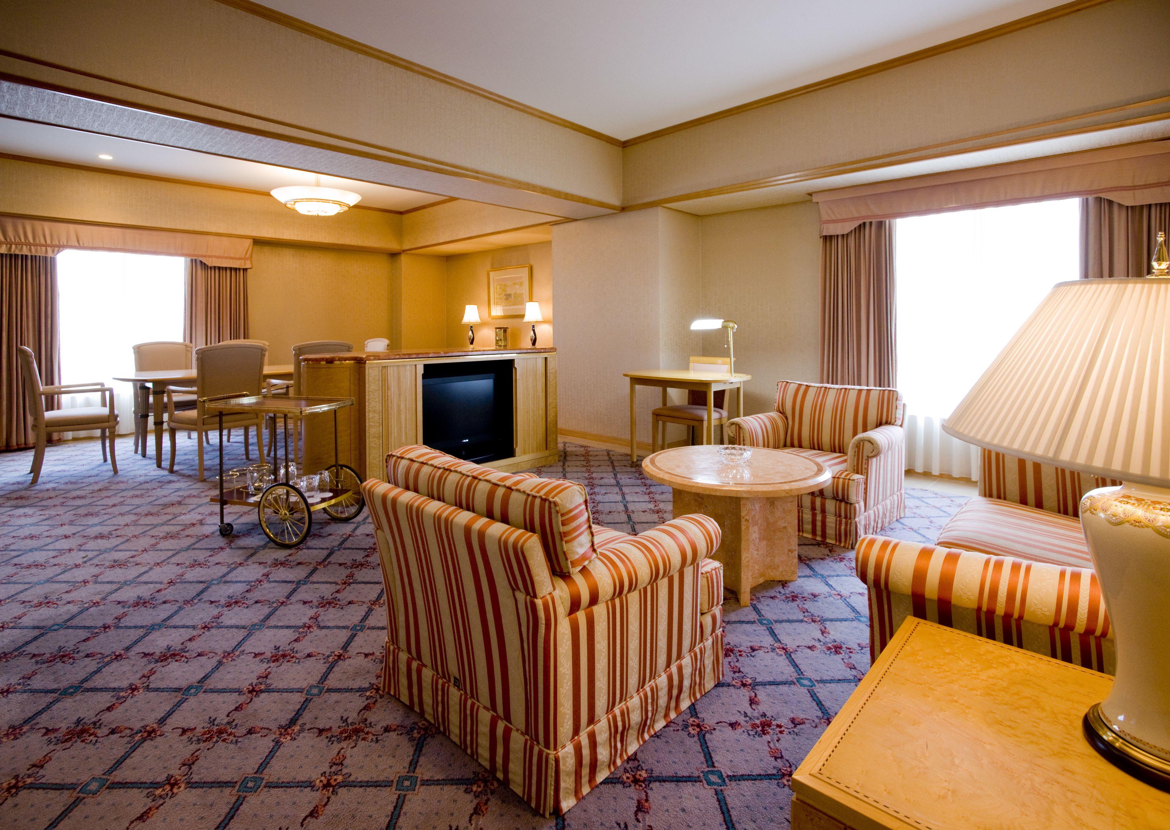 in-room safe, free wifi, bed sheets