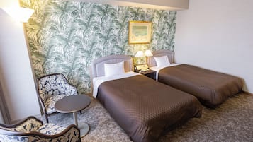 In-room safe, free WiFi, bed sheets