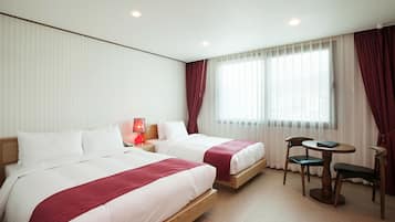 Familien-Zweibettzimmer | Schreibtisch, schallisolierte Zimmer, kostenloses WLAN