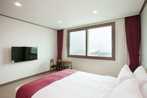 Double Room | Room amenity - Hotel California Jeju (Seogwipo)