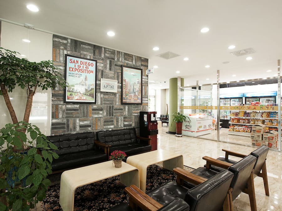 Sala de estar en el lobby