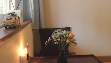 Kamar Double Basic, Futon Jepang, pemandangan halaman | Wi-Fi gratis