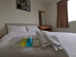 Bathroom amenities - De Ocean Hotel (Malacca City)