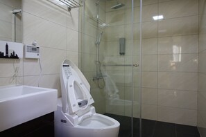 Shared Dormitory, Men only | Bathroom | Shower, rainfall showerhead, hair dryer, slippers - Backpack Home 497 - Hostel (Jinhu)