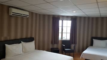 Työpöytä, silitysrauta/-lauta, ilmainen Wi-Fi