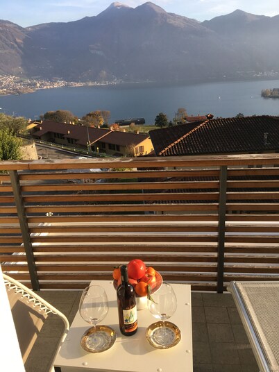 Apartment on the 1st floor, detached, lake view, at the threshold of the forest.