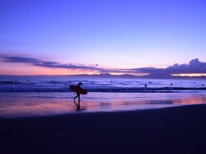 Una spiaggia nelle vicinanze