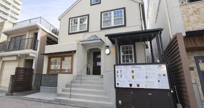 IZA Enoshima Guesthouse&Bar - Hostel