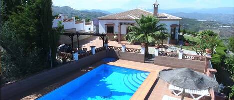 Ulkouima-allas, lämmitetty uima-allas