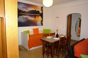 Dining - MiraFontes Inn Apartment (vila nova de milfontes)