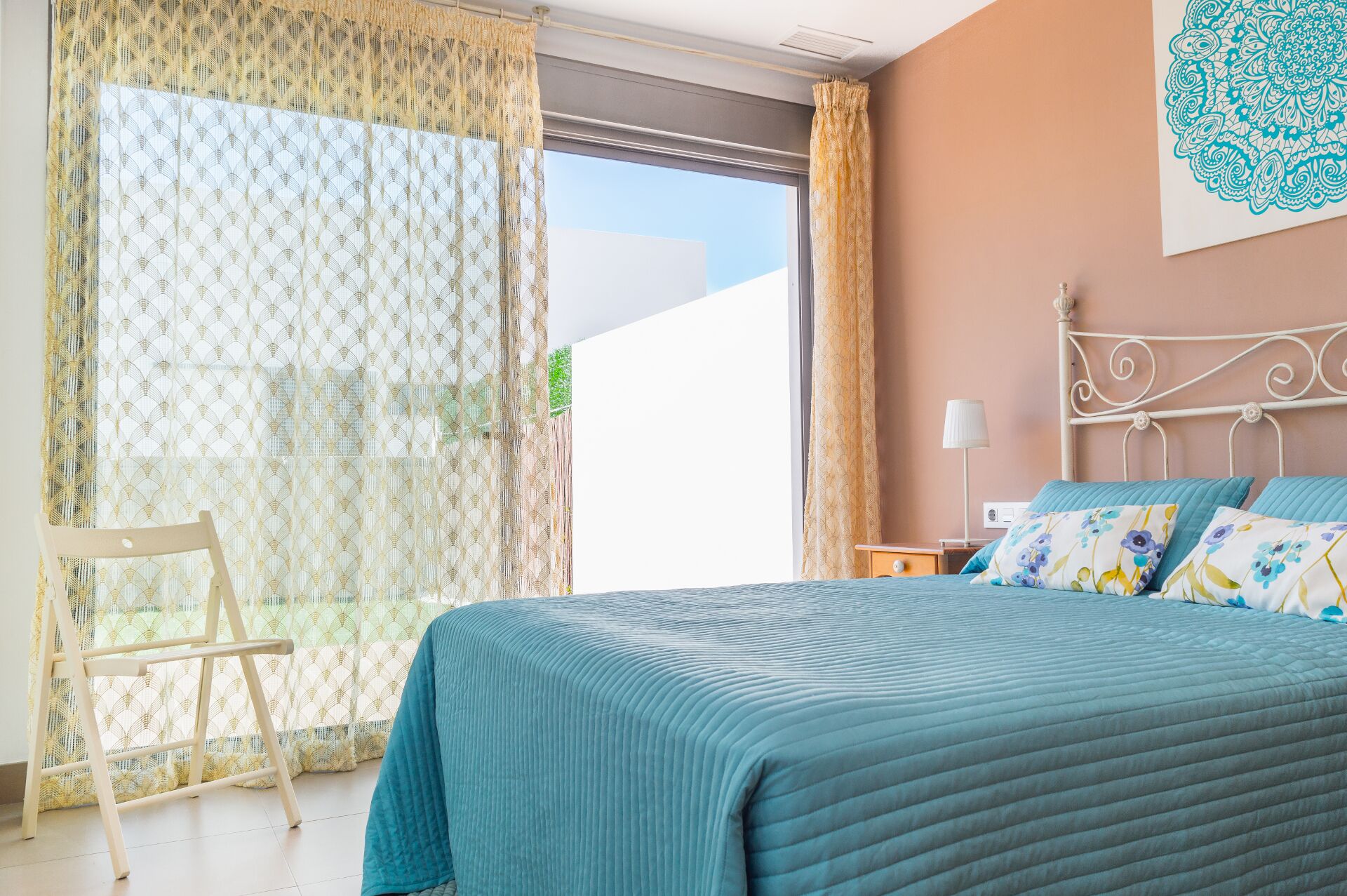 2 bedrooms, desk, iron/ironing board, free WiFi