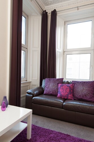 Genuine City Centre Apartment (Bread St)