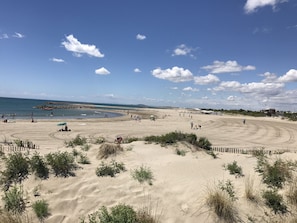 Vlak bij het strand
