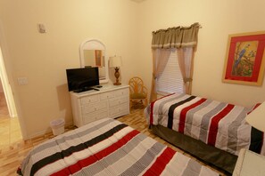 3 Schlafzimmer, Bügeleisen/Bügelbrett, WLAN, Bettwäsche