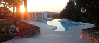 Exceptional little paradise, private park and pool, near Rocamadour, Sarlat...   