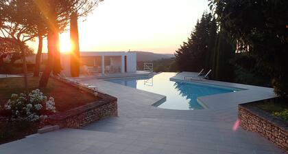 Exceptionnel petit paradis, parc piscine privés, proche Rocamadour, Sarlat...