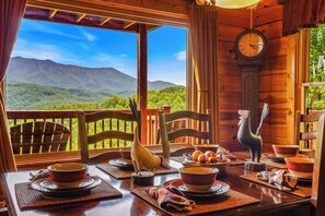Outdoor dining - Unmatched EPIC Smoky Views! Luxe Amenities, Best Location & Service! Pristine! (Gatlinburg)