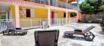 VILLA BOUILLANTE in a pleasant setting