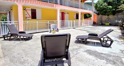 VILLA BOUILLANTE in a pleasant setting