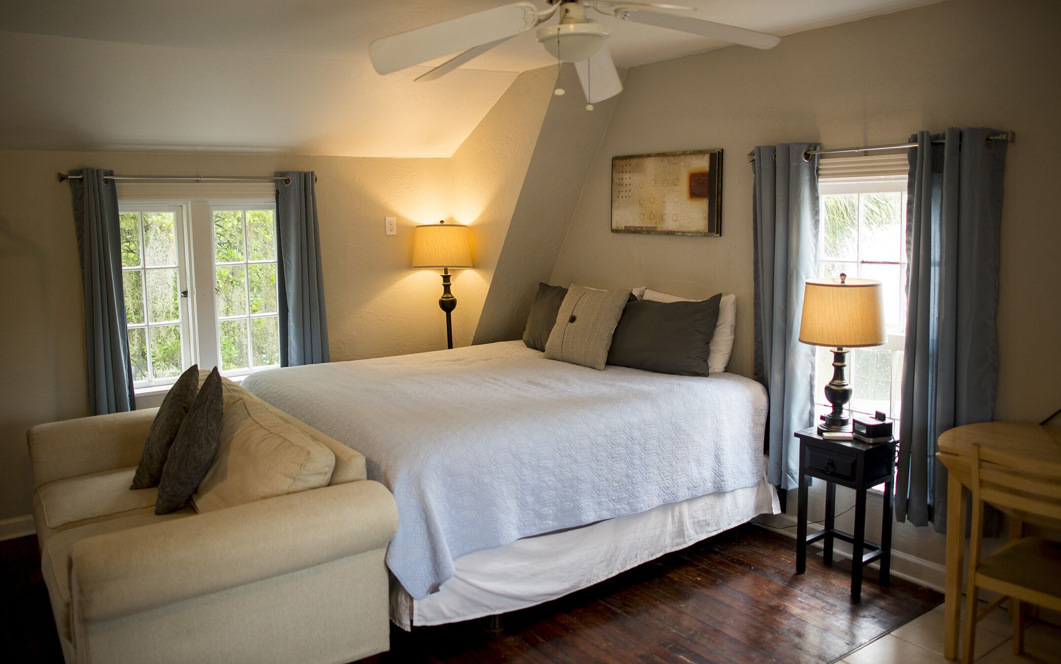 1 soverom, strykejern/-brett, wi-fi (inkludert) og sengetøy