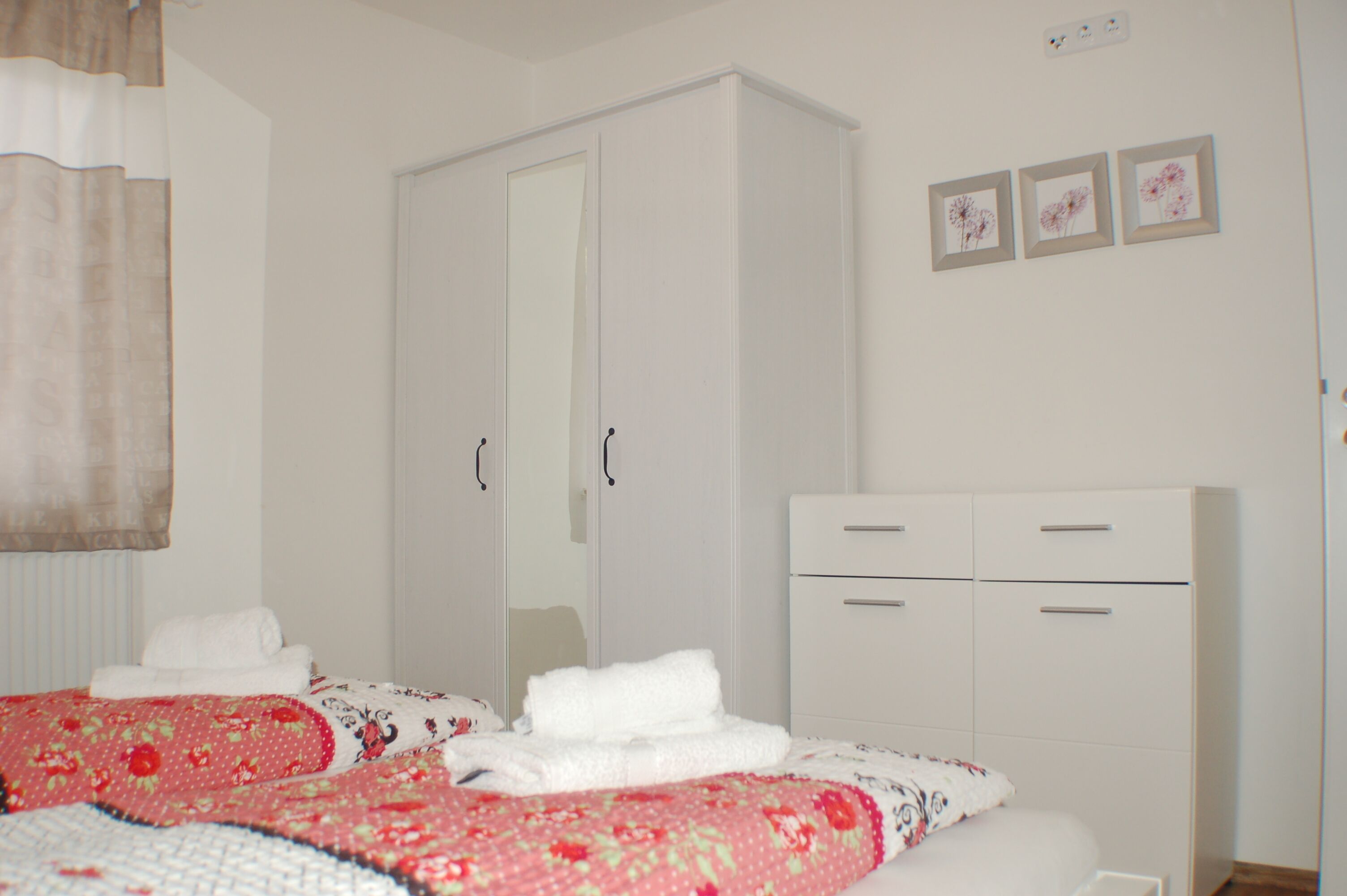 4 chambres, accès Internet, draps fournis