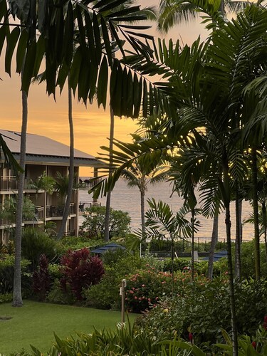 Upeat merinäkymät Rentoudu kauniille auringonlaskuille AC WIFI HDTV New King Bed Hiljainen 