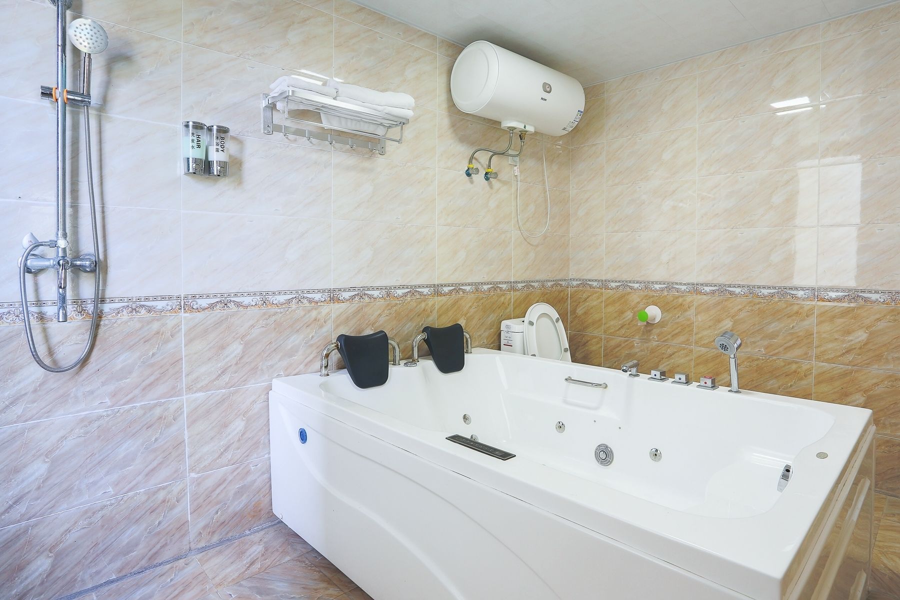 shower, free toiletries, hair dryer, slippers