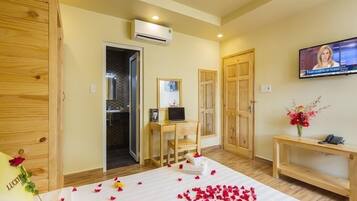 华丽双人房, 城市景观 | 迷你吧、客房内保险箱、特色装修、特色家居