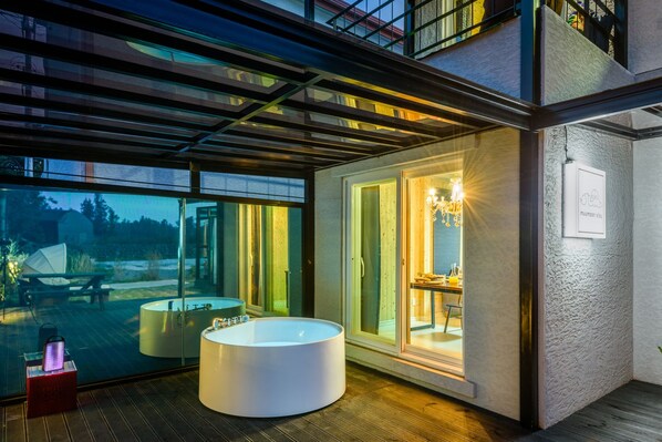 Baignoire relaxante profonde