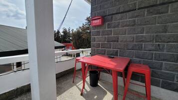 Room C (Scent of tangerines) | Hiên