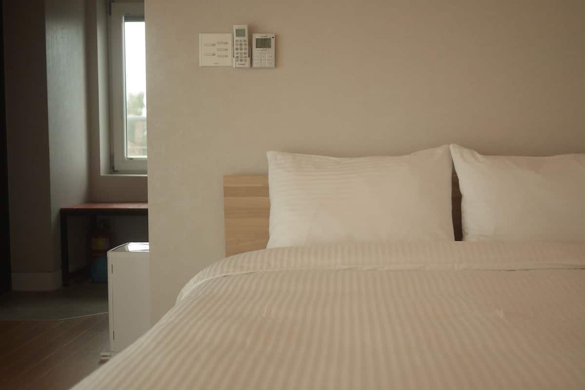 Double Room | Kalis bunyi, Wi-fi percuma, cadar katil 