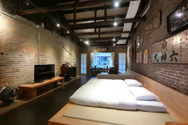 Egyptian cotton sheets, premium bedding, down comforters