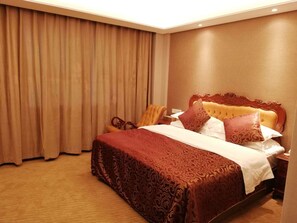 Deluxe Double Room | Desk, blackout curtains, free WiFi - Hongluyuan Ningjiang Grand Hotel (Shanghai)