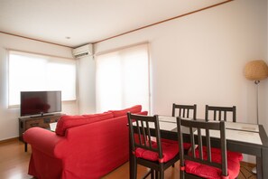 Ferienhaus, 3 Schlafzimmer | Essbereich im Zimmer