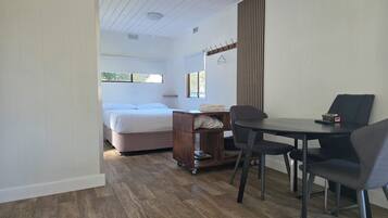 Standard Studio | Free WiFi, bed sheets