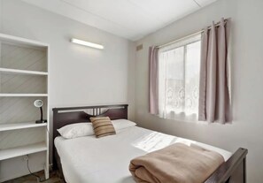 Standard 3 Bedroom Cabin | Wifi gratis y ropa de cama