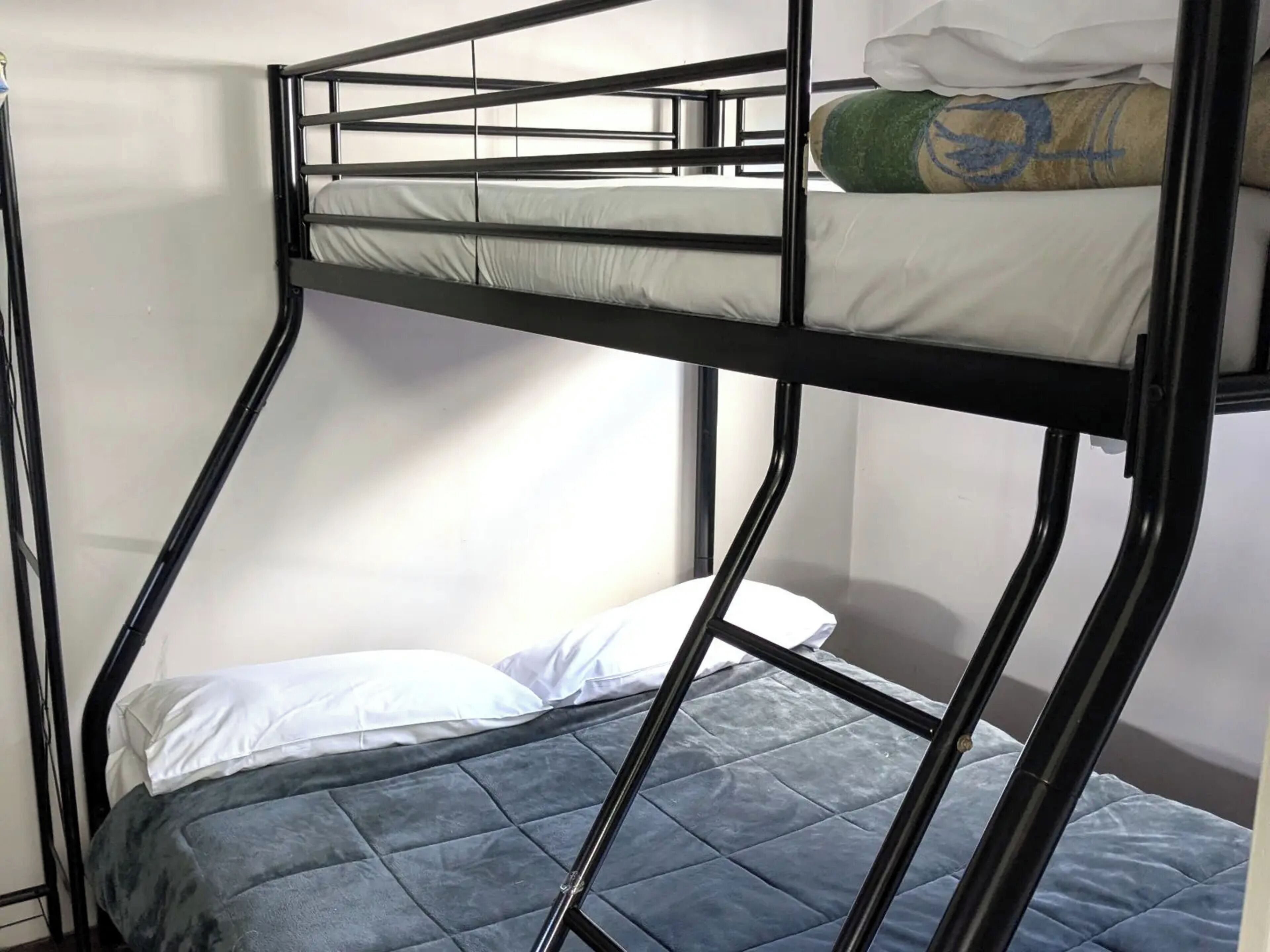 Wifi gratis y ropa de cama 