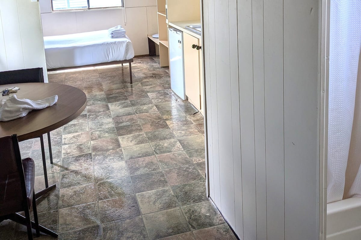 Economy-Studio | 2 Schlafzimmer, kostenloses WLAN, Bettwäsche