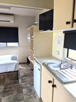 经济开间 | 2 多间卧室、免费 WiFi、床单