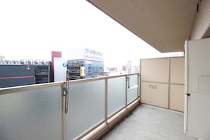 Balcony - Patio Kyobashi (Osaka)
