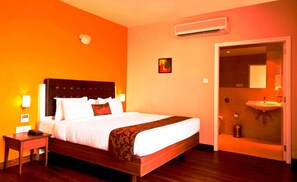 In-room safe, rollaway beds, free WiFi