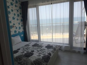 Luxury Apartment, 1 Bedroom, Sea View | 1 bedroom, individually decorated, individually furnished, desk