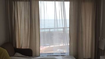 1 Schlafzimmer, individuell dekoriert, individuell eingerichtet