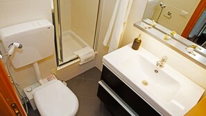 Bathroom - MICLAD BeB Colosseum Guest House (Rome)