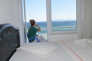 Standard Double Room, Sea View | Premium bedding, minibar, desk, soundproofing