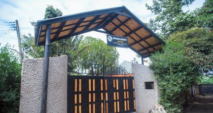 Arusha Giraffe Lodge
