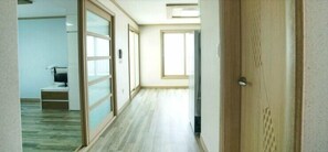 17 PY | 起居区 | 平板电视