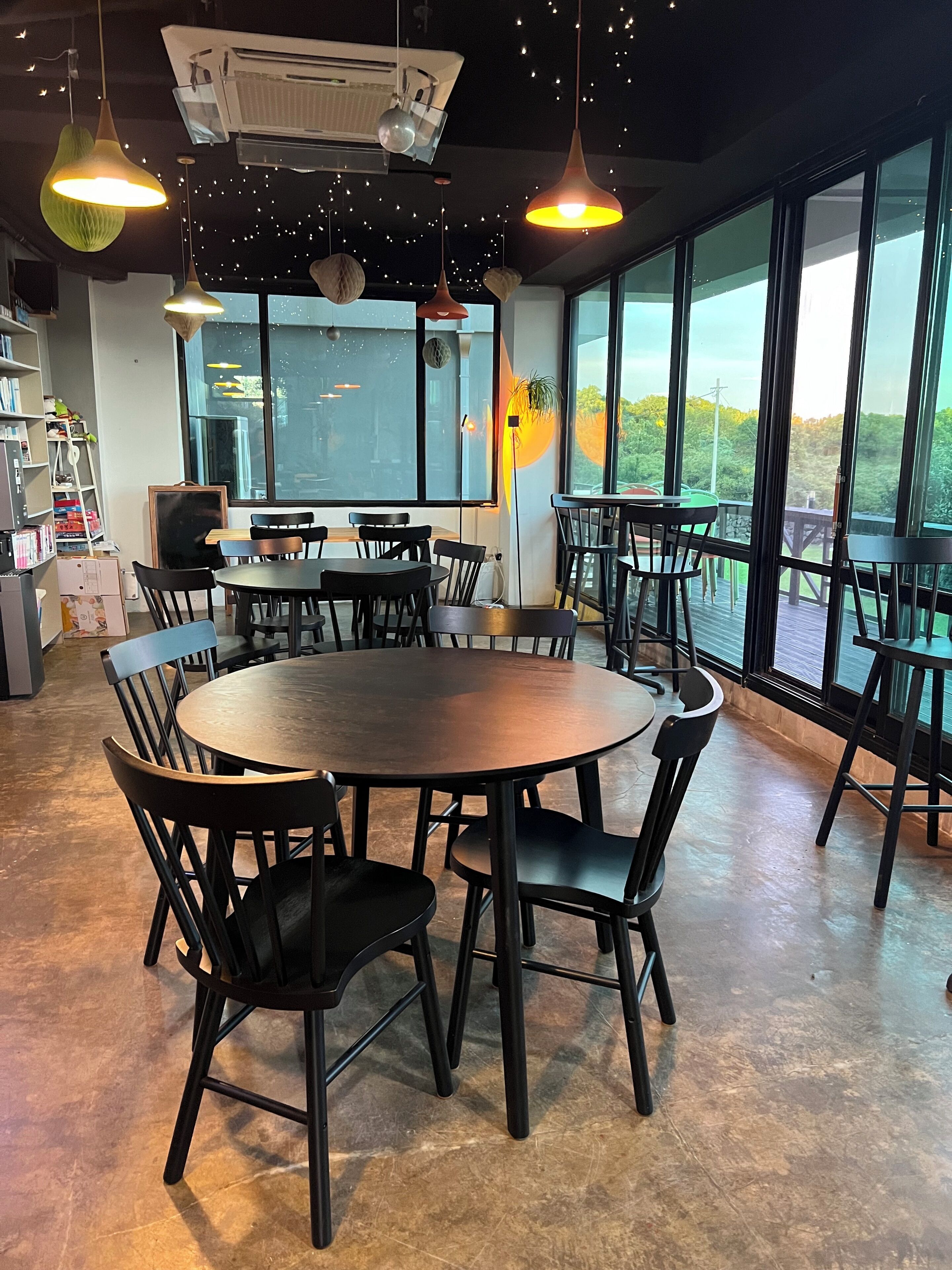 Daily Korean breakfast (KRW 10000 per person)